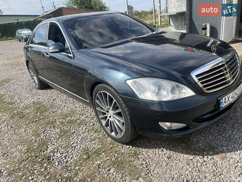 Седан Mercedes-Benz S-Class 2005 в Полтаве