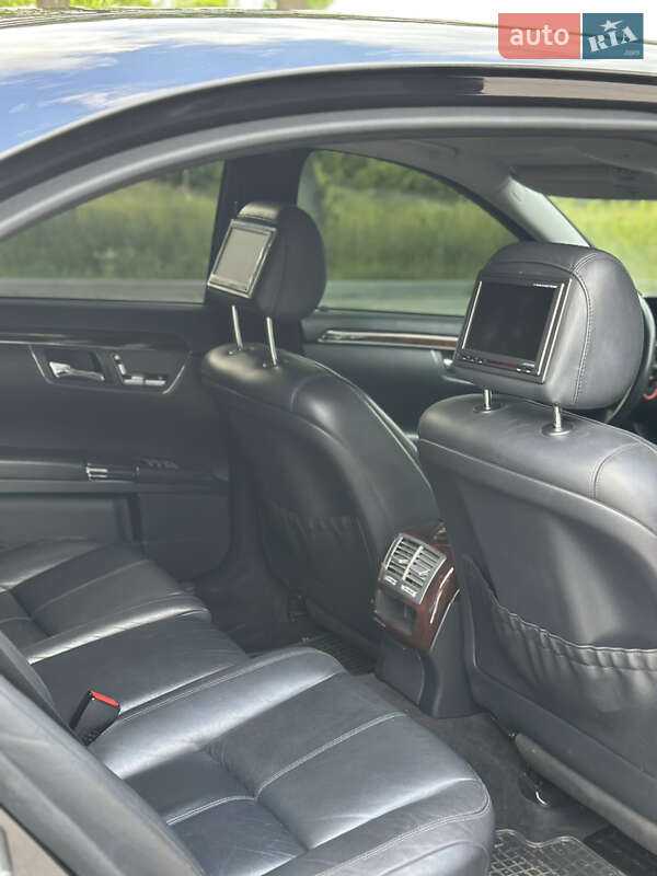 Седан Mercedes-Benz S-Class 2006 в Черновцах