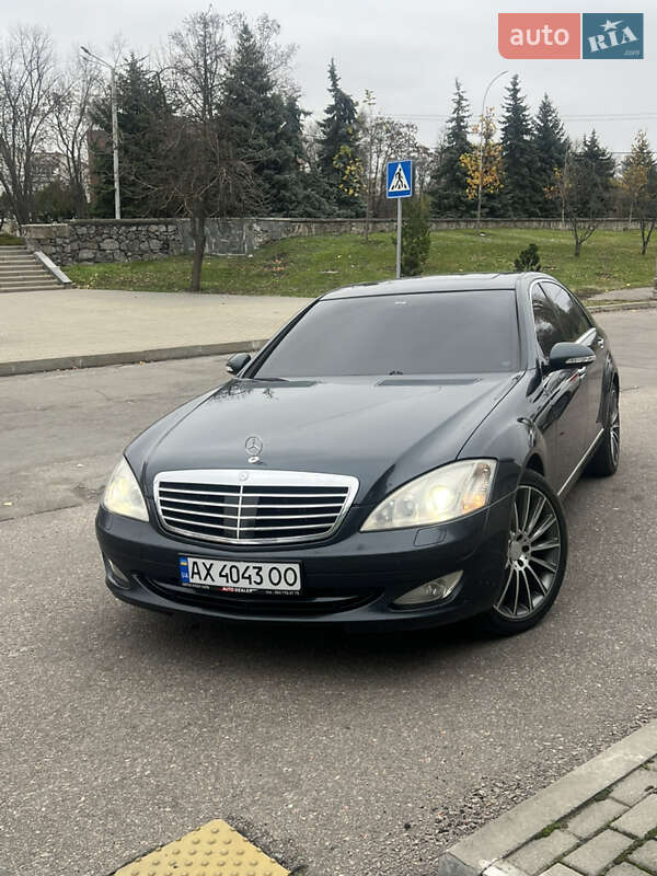 Седан Mercedes-Benz S-Class 2005 в Полтаве