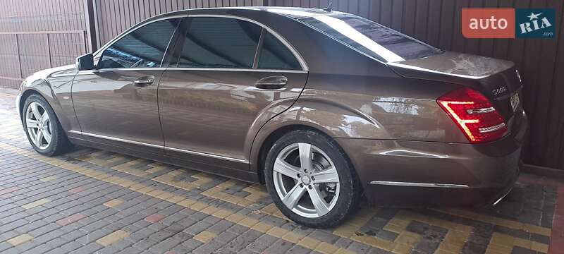 Седан Mercedes-Benz S-Class 2011 в Чернівцях фото 14 Седан Mercedes-Benz S-Class 2011 в Чернівцях