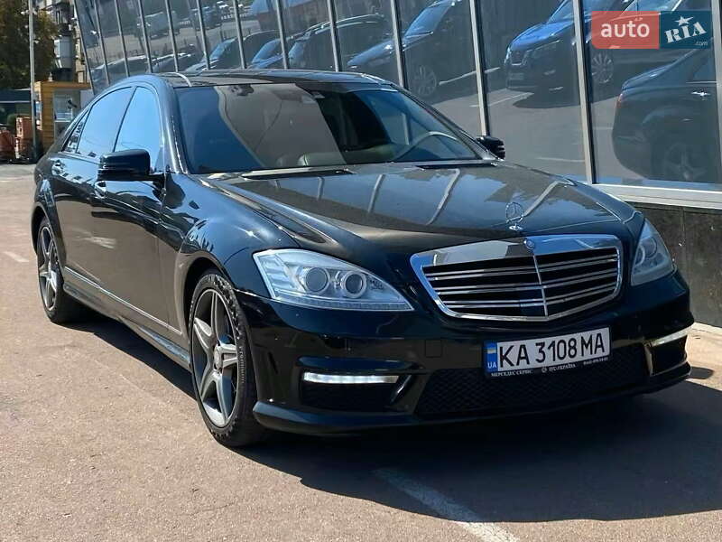 Mercedes-Benz S-Class 2010 Mercedes-Benz S-Class 2010