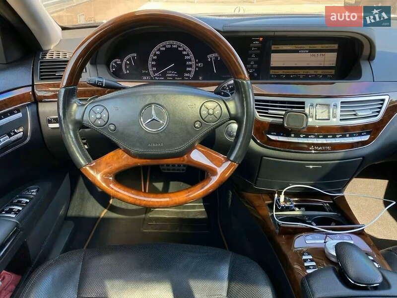Седан Mercedes-Benz S-Class 2010 в Киеве