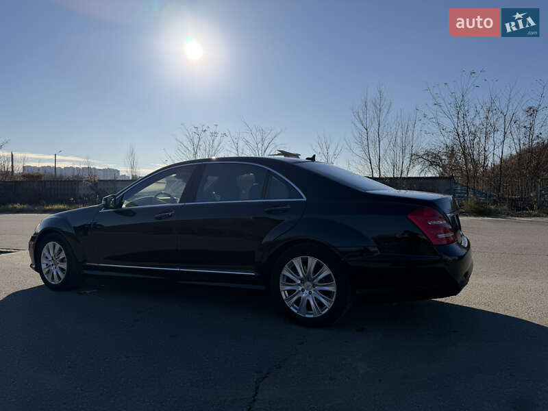 Седан Mercedes-Benz S-Class 2009 в Києві