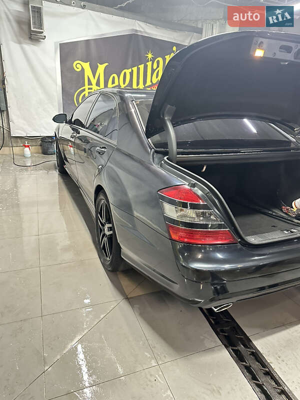 Седан Mercedes-Benz S-Class 2009 в Києві
