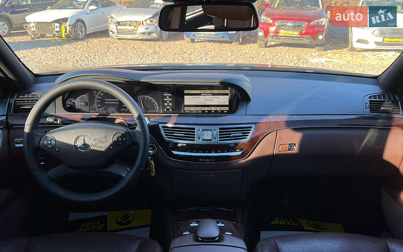 Седан Mercedes-Benz S-Class 2010 в Львове