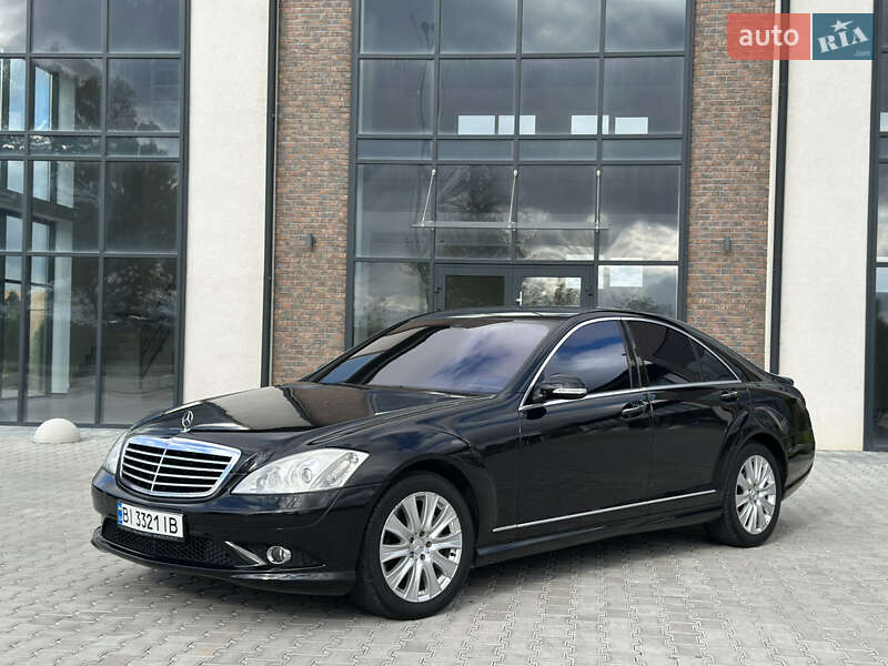 Mercedes-Benz S-Class 2005