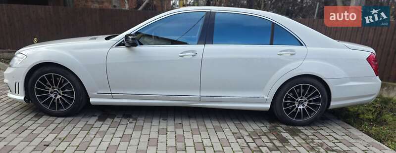 Седан Mercedes-Benz S-Class 2008 в Черновцах
