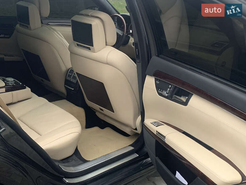 Седан Mercedes-Benz S-Class 2007 в Умані