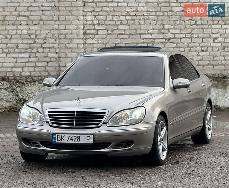 Седан Mercedes-Benz S-Class 2005 в Рівному