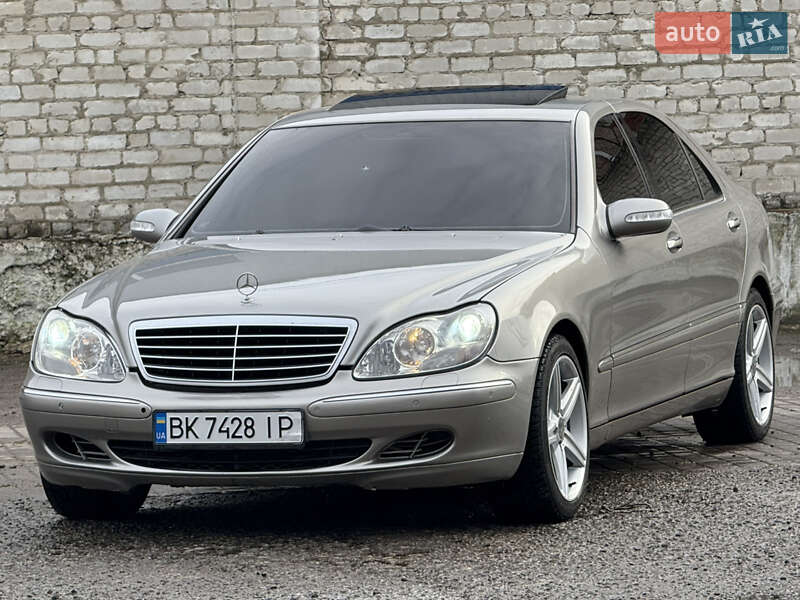 Седан Mercedes-Benz S-Class 2005 в Рівному