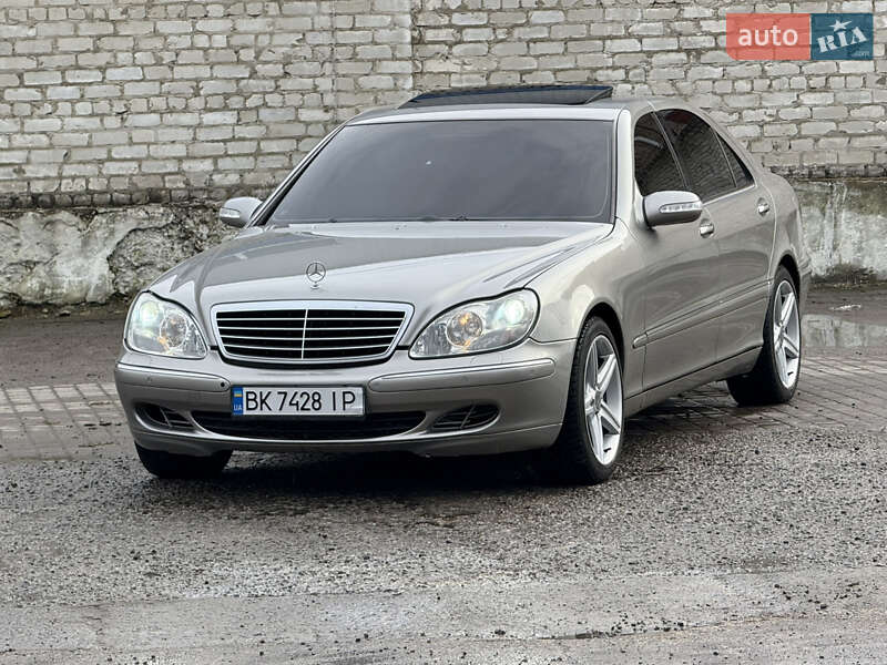 Седан Mercedes-Benz S-Class 2005 в Рівному