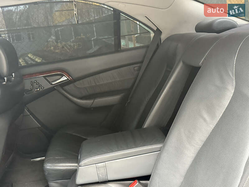 Седан Mercedes-Benz S-Class 2005 в Рівному