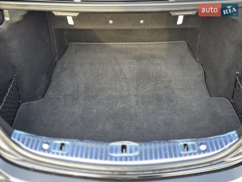 Седан Mercedes-Benz S-Class 2016 в Киеве