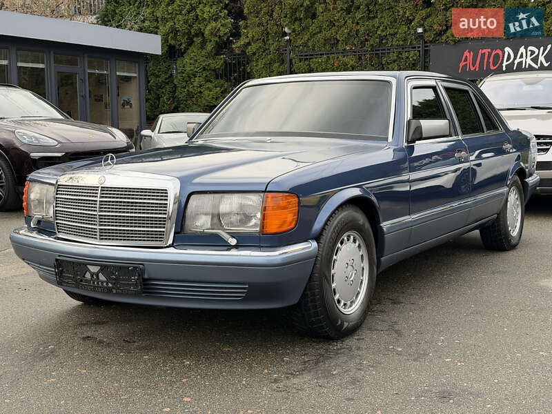 Mercedes-Benz S-Class 1991