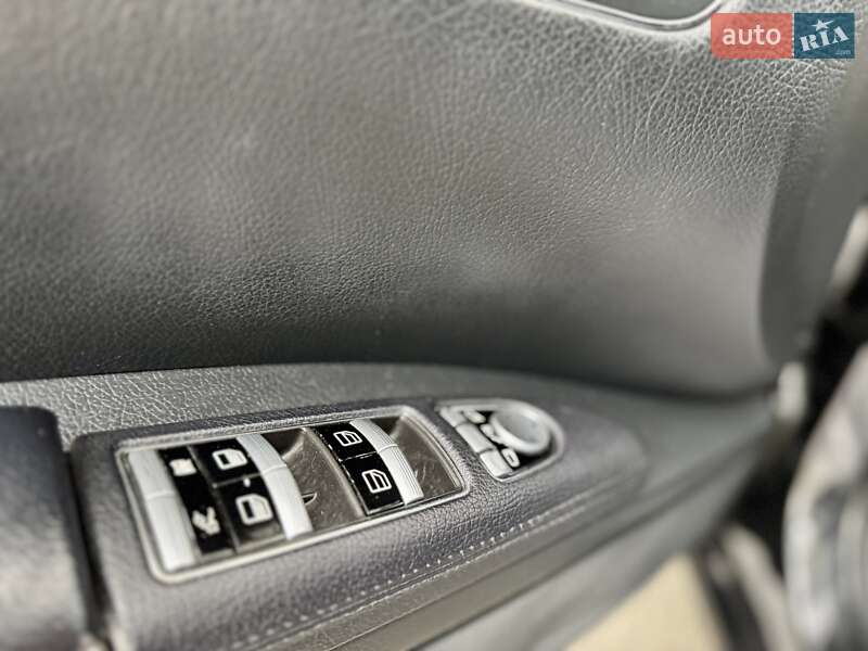 Седан Mercedes-Benz S-Class 2009 в Києві