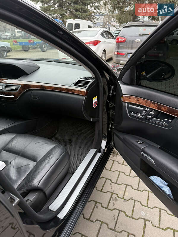 Седан Mercedes-Benz S-Class 2009 в Черновцах