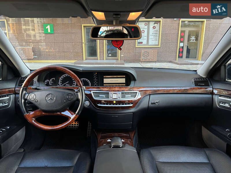 Седан Mercedes-Benz S-Class 2012 в Одесі