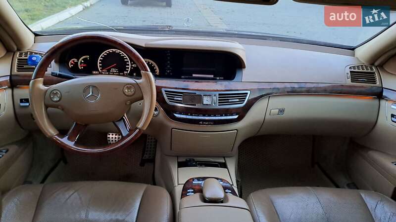 Седан Mercedes-Benz S-Class 2008 в Чернівцях