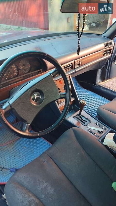 Седан Mercedes-Benz S-Class 1982 в Овручі