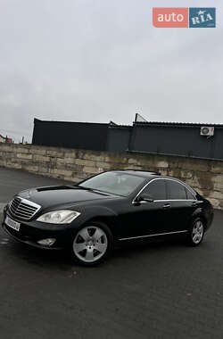 Седан Mercedes-Benz S-Class 2009 в Зборові