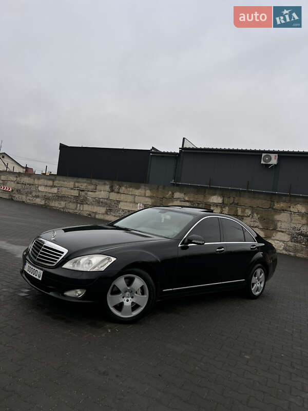 Mercedes-Benz S-Class 2009