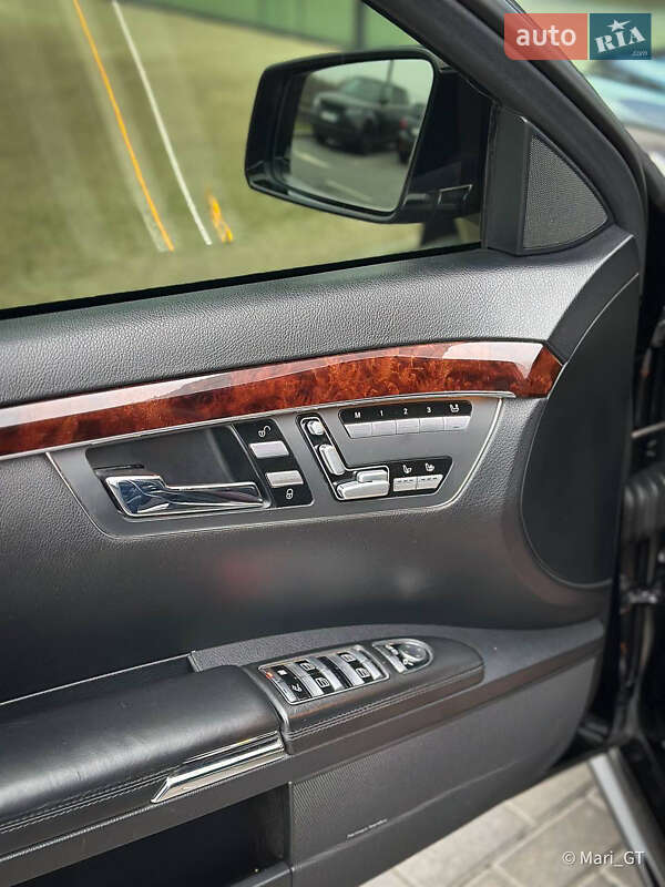 Седан Mercedes-Benz S-Class 2007 в Днепре