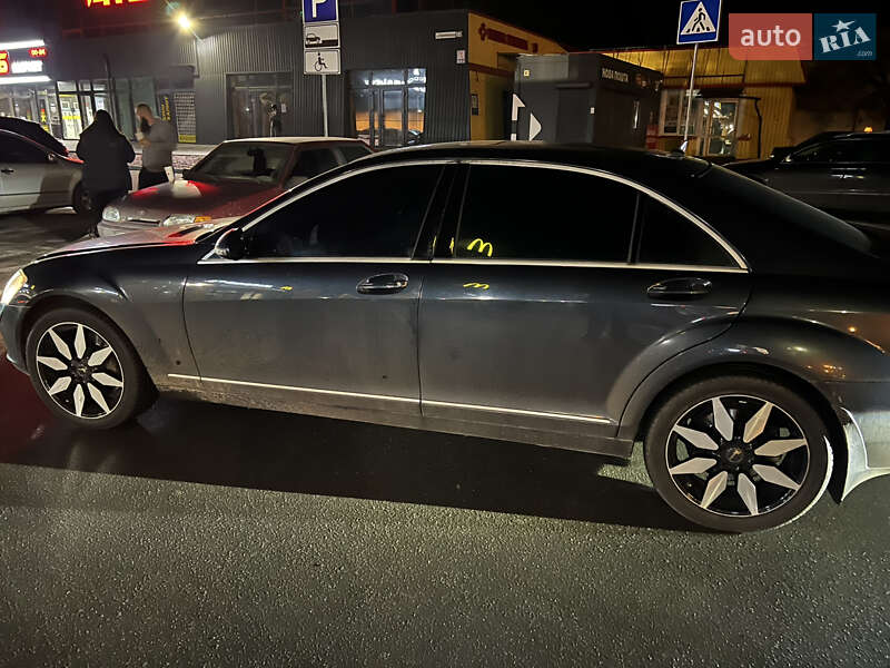 Седан Mercedes-Benz S-Class 2005 в Полтаве