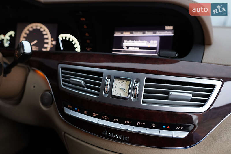 Седан Mercedes-Benz S-Class 2008 в Теофіполі