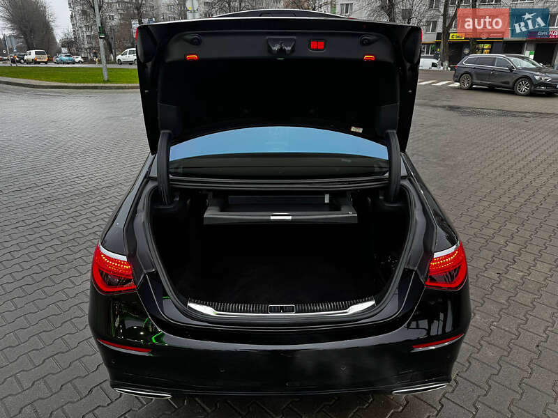 Седан Mercedes-Benz S-Class 2021 в Киеве