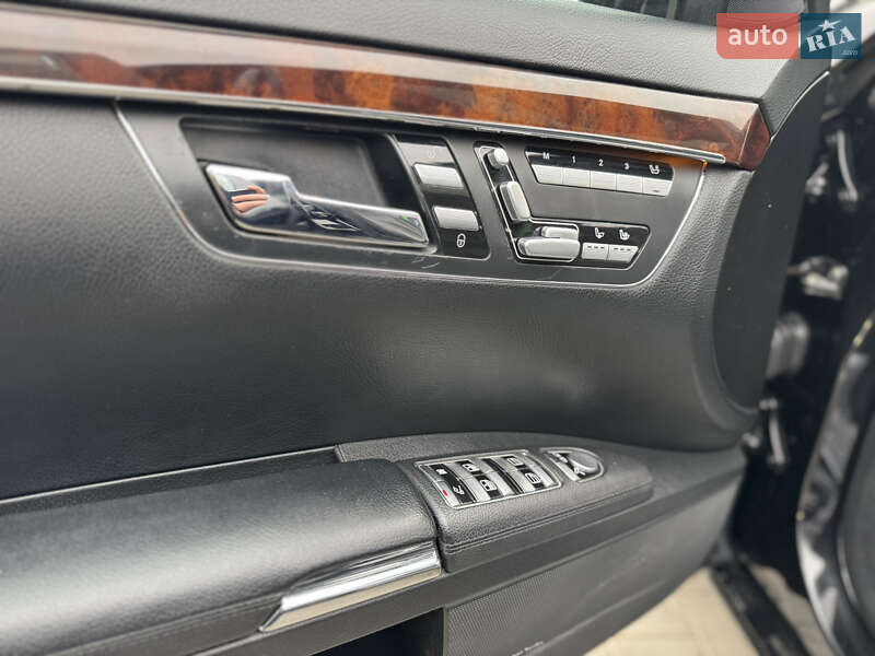 Седан Mercedes-Benz S-Class 2007 в Одессе