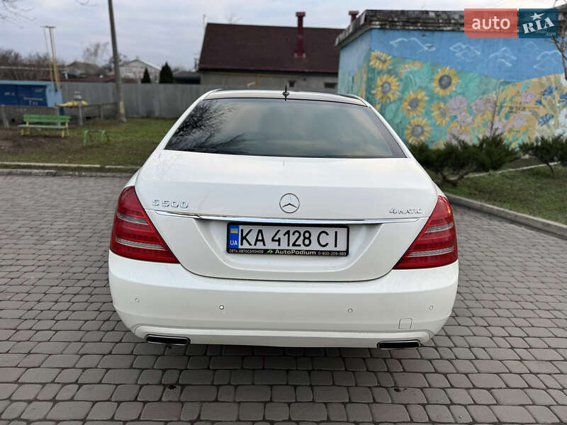 Седан Mercedes-Benz S-Class 2010 в Павлограді