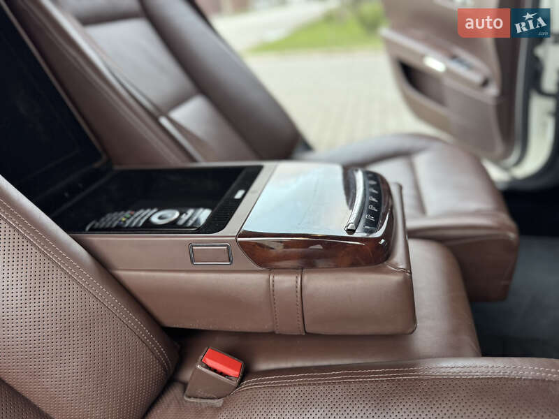 Седан Mercedes-Benz S-Class 2010 в Павлограді