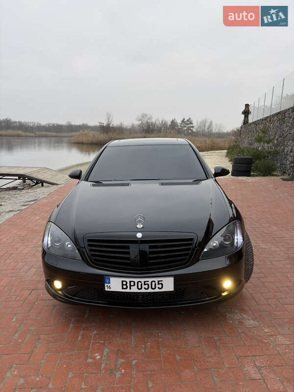 Mercedes-Benz S-Class 2007