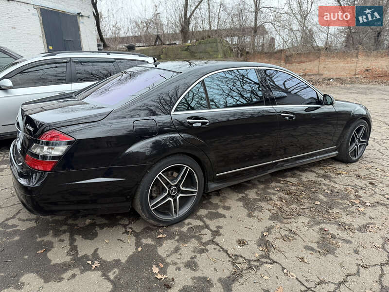 Седан Mercedes-Benz S-Class 2007 в Умані