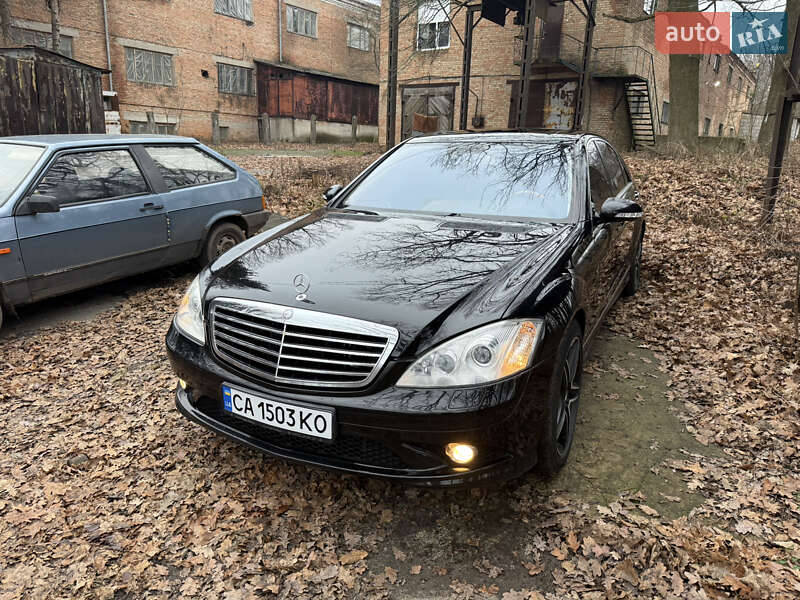 Седан Mercedes-Benz S-Class 2007 в Умані