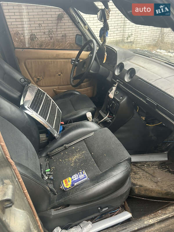 Седан Mercedes-Benz S-Class 1981 в Ходореві