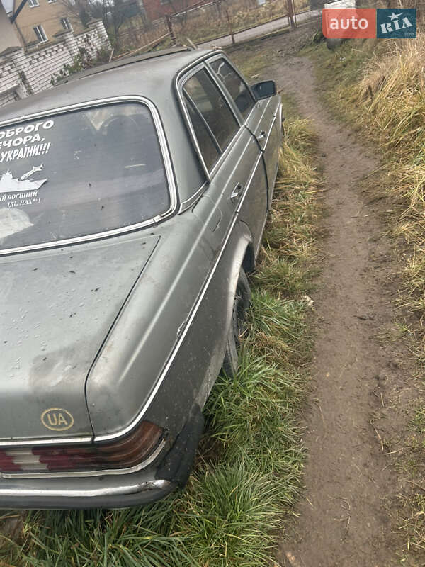 Седан Mercedes-Benz S-Class 1981 в Ходореві