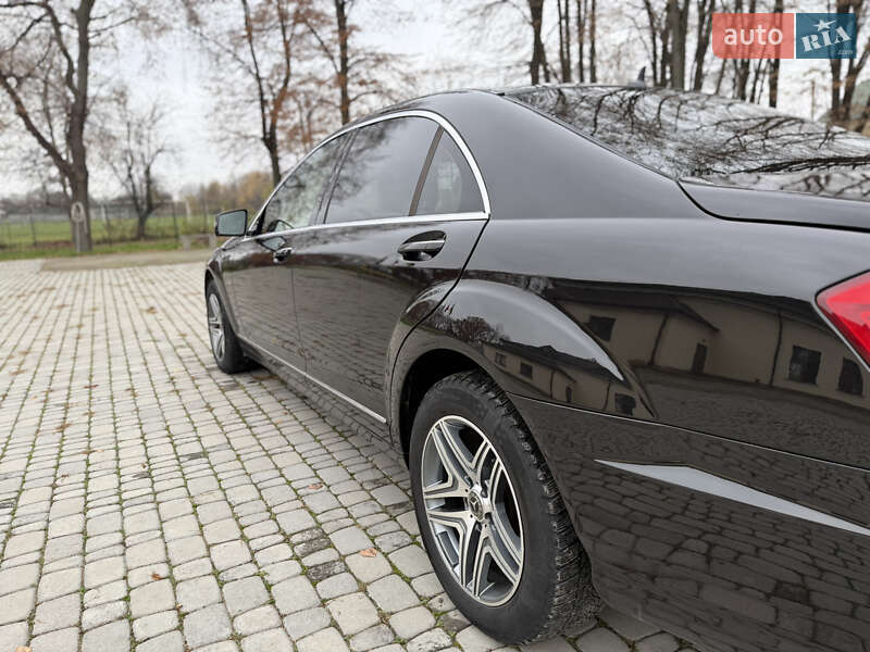 Седан Mercedes-Benz S-Class 2008 в Чернівцях
