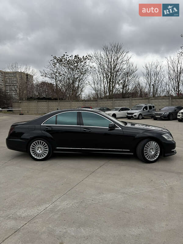 Седан Mercedes-Benz S-Class 2010 в Одесі
