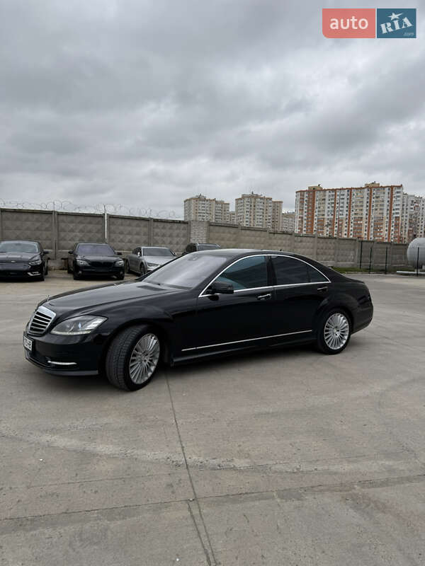 Седан Mercedes-Benz S-Class 2010 в Одесі