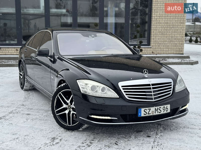 Седан Mercedes-Benz S-Class 2011 в Сарнах