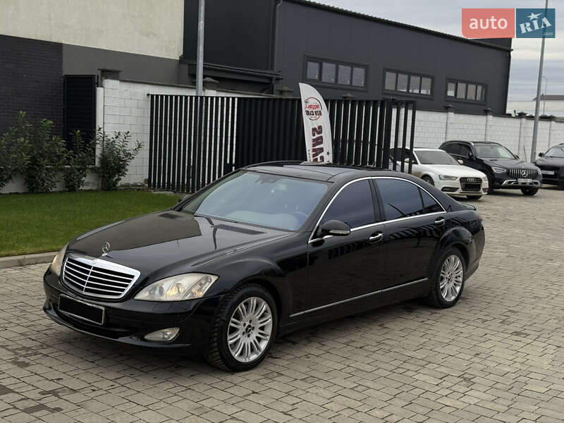Седан Mercedes-Benz S-Class 2009 в Ужгороді