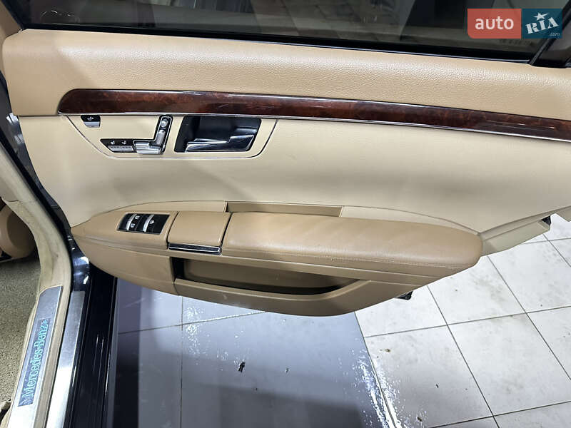 Седан Mercedes-Benz S-Class 2009 в Киеве