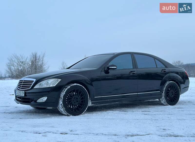 Седан Mercedes-Benz S-Class 2008 в Умані