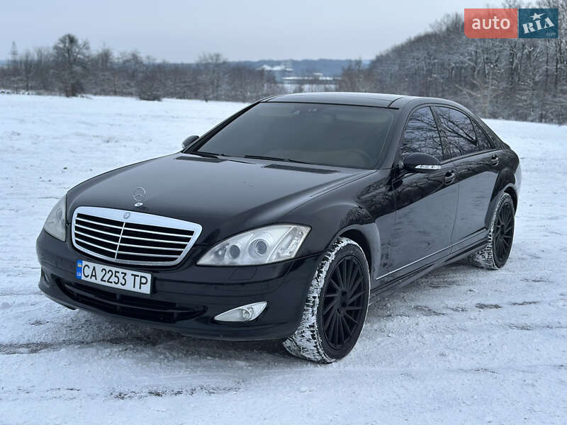 Седан Mercedes-Benz S-Class 2008 в Умані