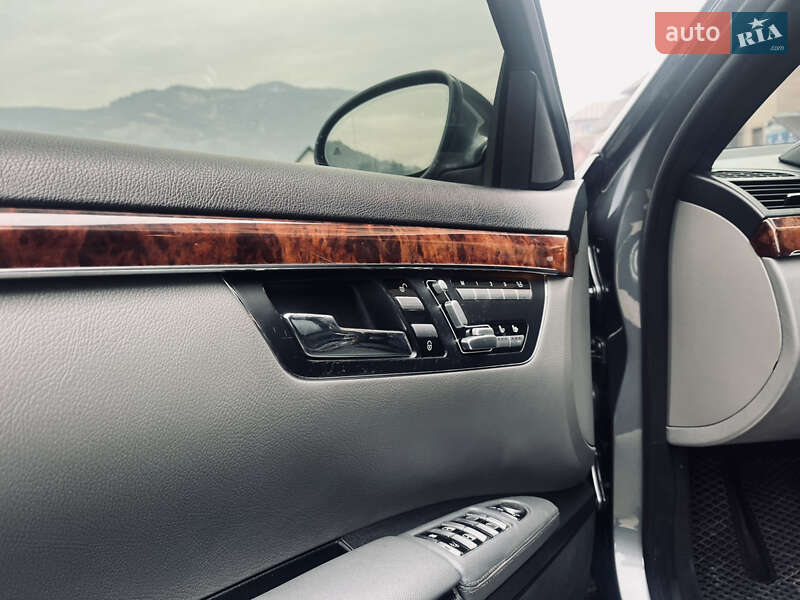 Седан Mercedes-Benz S-Class 2008 в Рахові