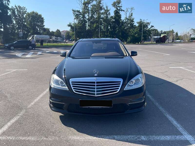 Mercedes-Benz S-Class 2007