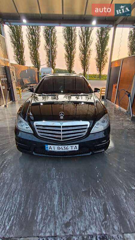 Mercedes-Benz S-Class 2006