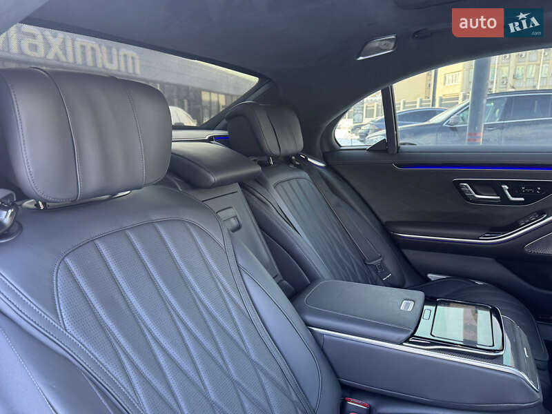 Седан Mercedes-Benz S-Class 2024 в Києві