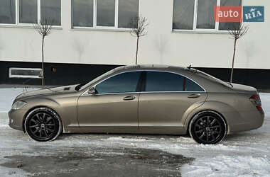 Седан Mercedes-Benz S-Class 2008 в Вараші